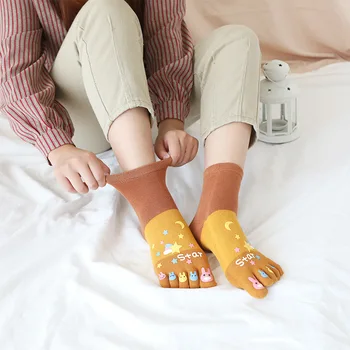 1 Çift Sevimli Ayak Bileği Beş Parmak Çorap Kadın Pamuk Yıldızlı Gökyüzü Baskı Moda Harajuku Kız No Show Çorap Ayak Yenilik Görüntü 2