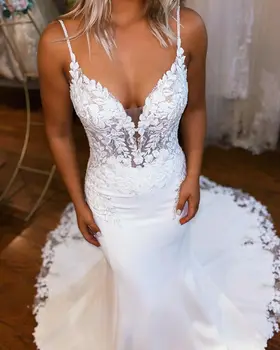 FATAPARESE düğün elbisesi Mermaid Elbiseler Basit Spagetti Sapanlar Gelin Elbise Dantel Kenar Backless Düğmeler Seksi V Yaka Appqulies