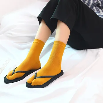 Kadın Tabi Çorap Sonbahar Ve Kış Pamuk Japon Takunya İki Parmak Çorap Ayak Parmakları İle Erkekler Kaynağı Düz Renk Eşleri Ayak Çorap Görüntü 2