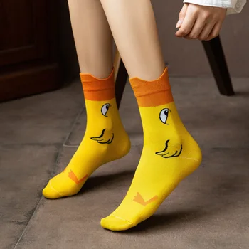 Kadın komik karikatür küçük sarı ördek çorap sevimli moda mutlu kadın çorap 4 renk kawaii hayvan kadın pamuk çorap Görüntü 2