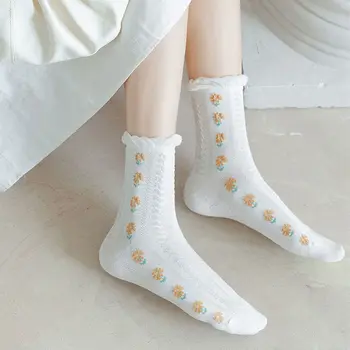 Kore Moda Kadın Çorap Kolej Tarzı Lolita Kawaii Dantel Fırfırlı Çorap Kadın Tatlı Kız Harajuku Vintage sevimli Japon Çorap Görüntü 2