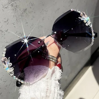 Lüks Moda Büyük Boy Çerçevesiz Güneş Gözlüğü Kadın Moda Marka Tasarımcısı Büyük Çerçeve Elmas Kare güneş gözlüğü Kadın İçin Görüntü 2