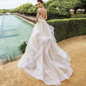 YunShang Prenses düğün elbisesi 2021 Sheer Boyun Cap Sleeve Düğme Dantel Aplikler Katmanlı Sweep Tren gelin kıyafeti Vestidos De Noiva Görüntü 2